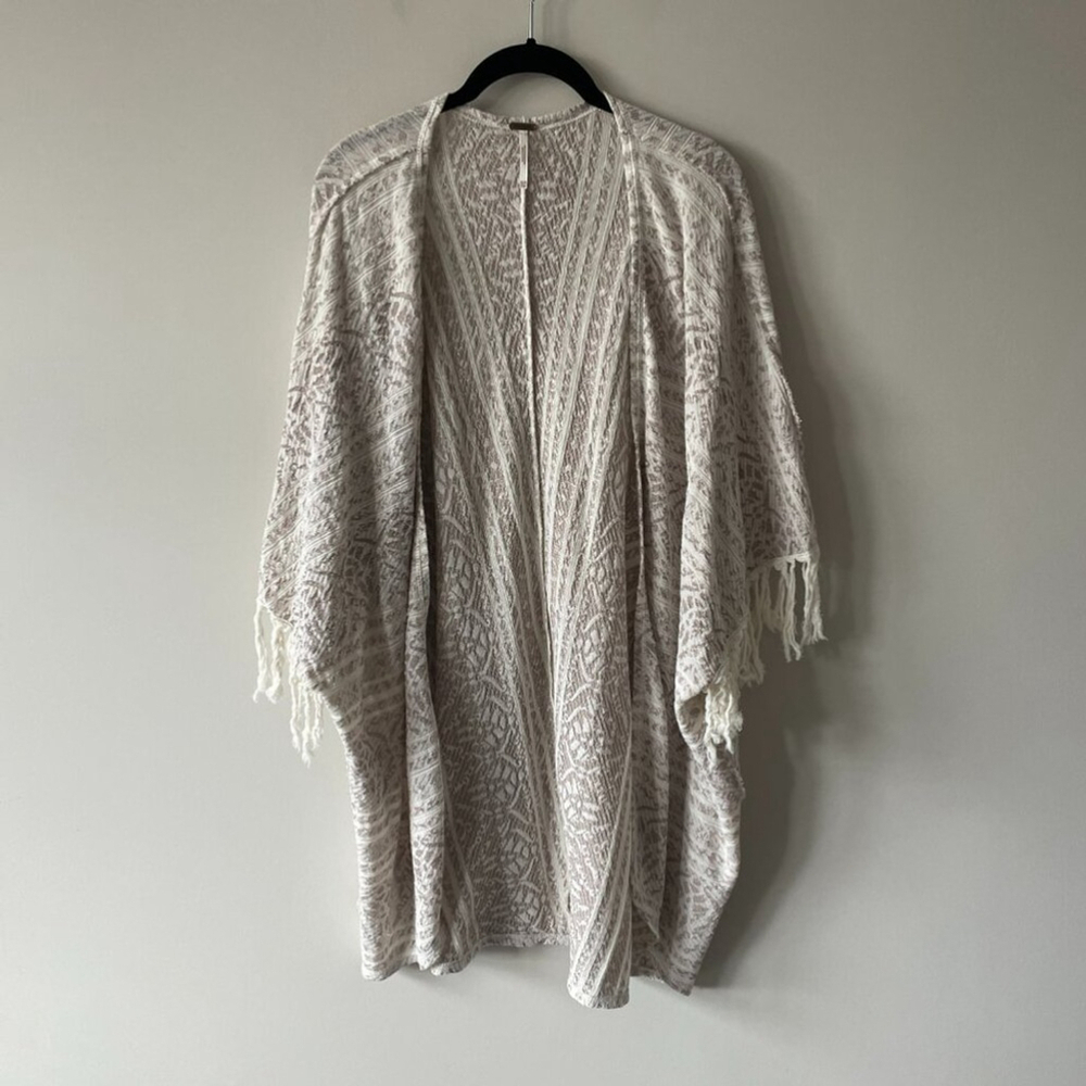 Free People Fringe Open Front Aztec Pattern Mid Length Kimono Gold Small - Picture 2 of 9